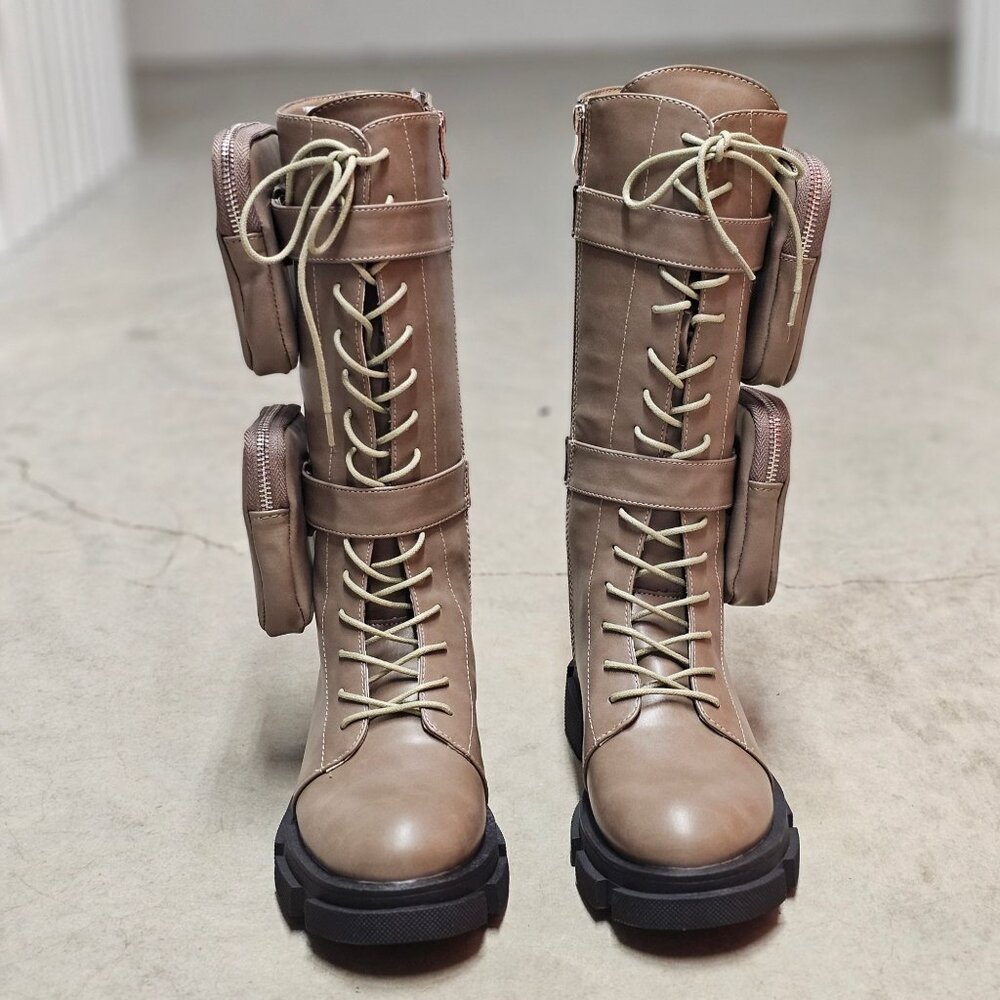 Lace-Up Utility Combat Boots With Side Pouches Chunky Soles And Side Zippers In - Picture 7 of 7